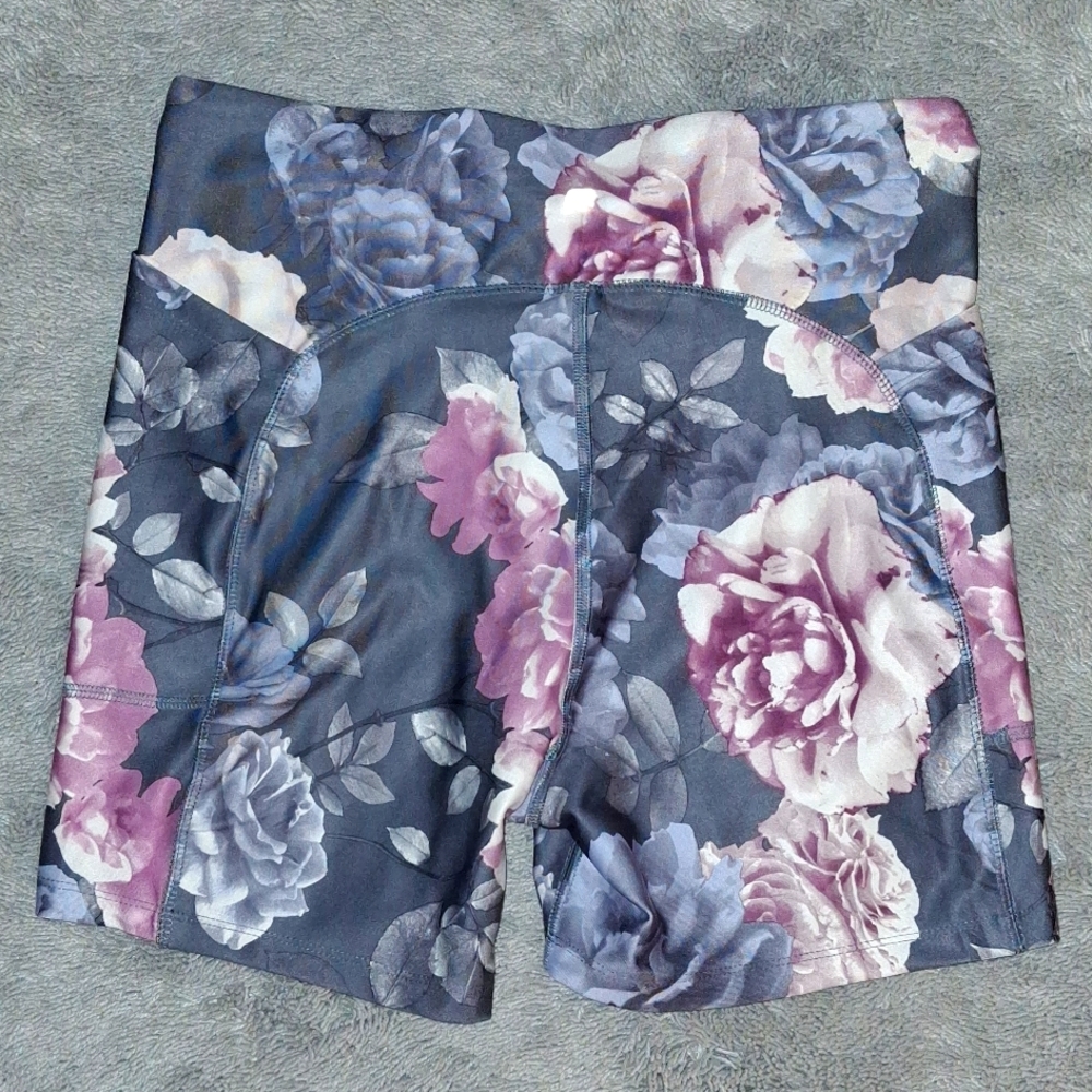 NWT Marika Women's Shorts - Picture 3 of 9